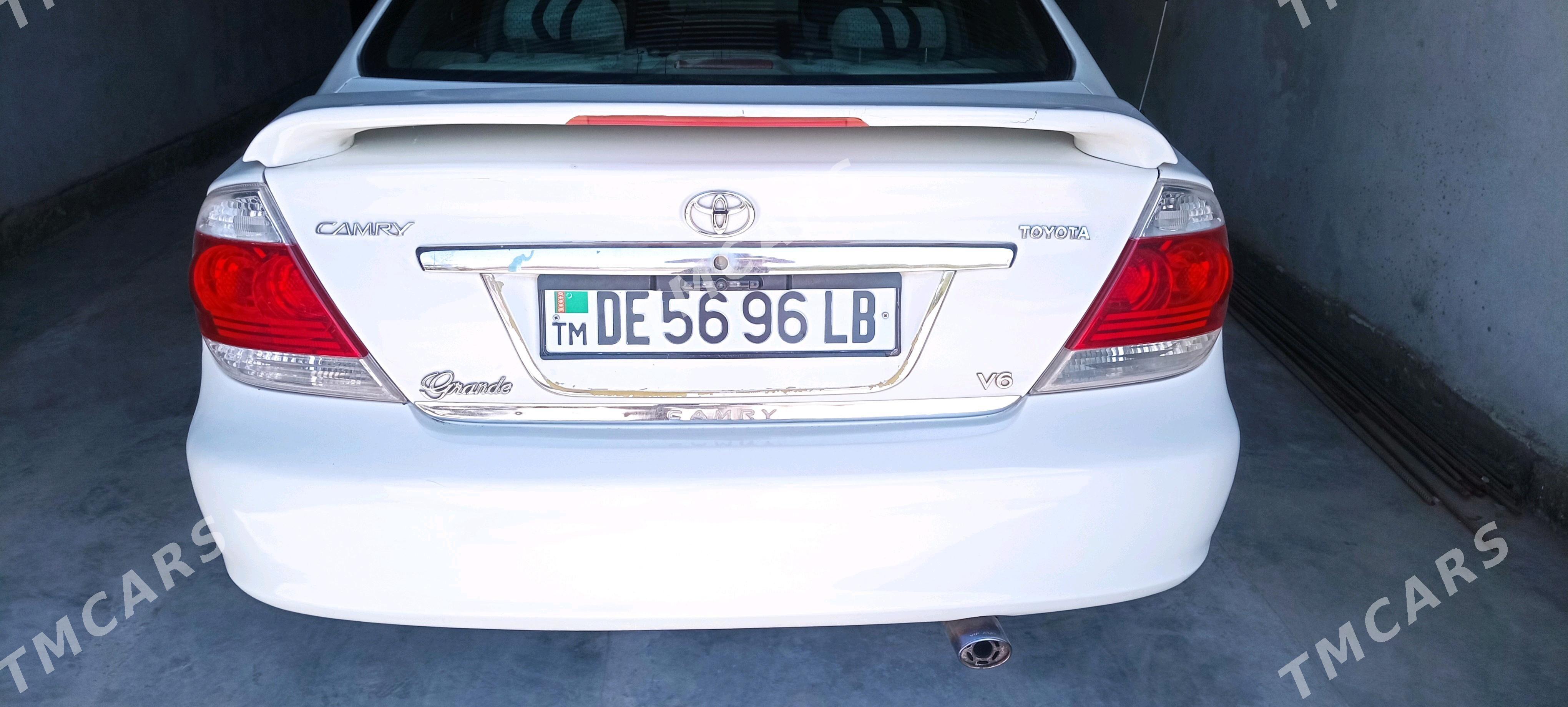 Toyota Camry 2003 - 150 000 TMT - Дянев - img 2