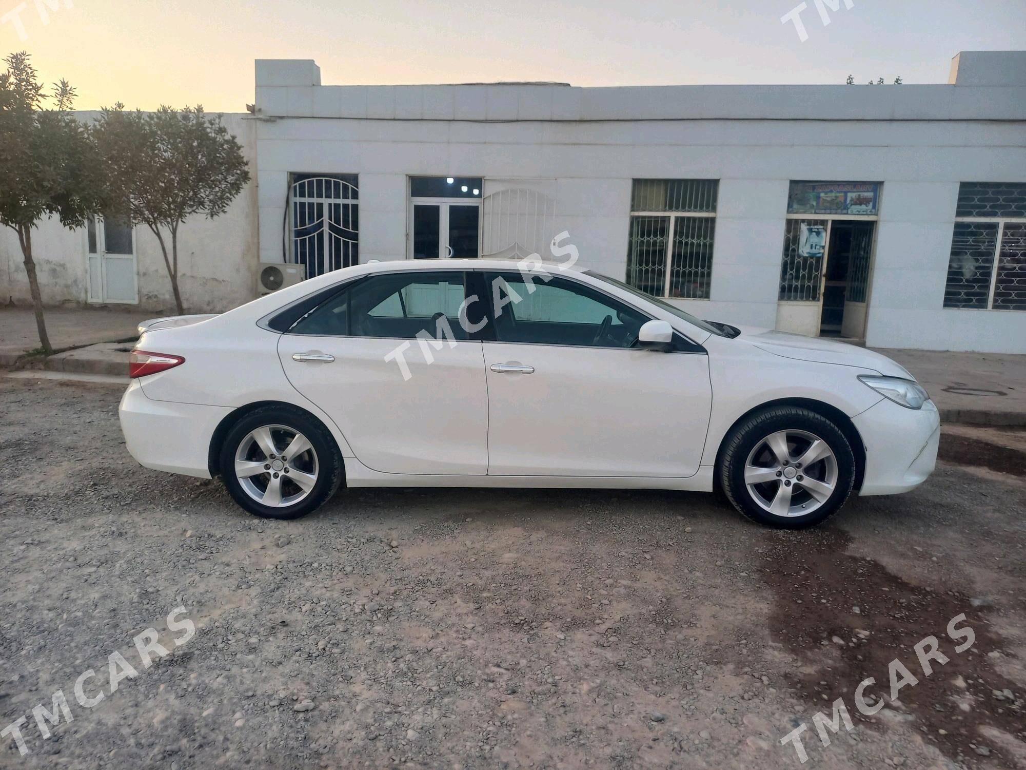 Toyota Camry 2016 - 230 000 TMT - Теджен - img 3