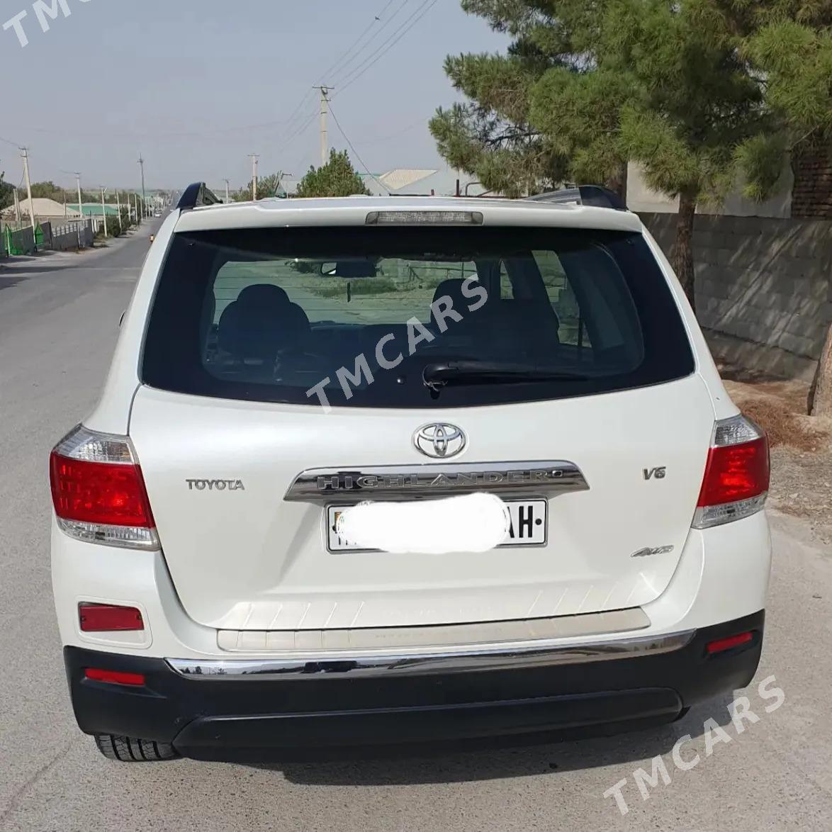 Toyota Highlander 2012 - 435 000 TMT - Ашхабад - img 2
