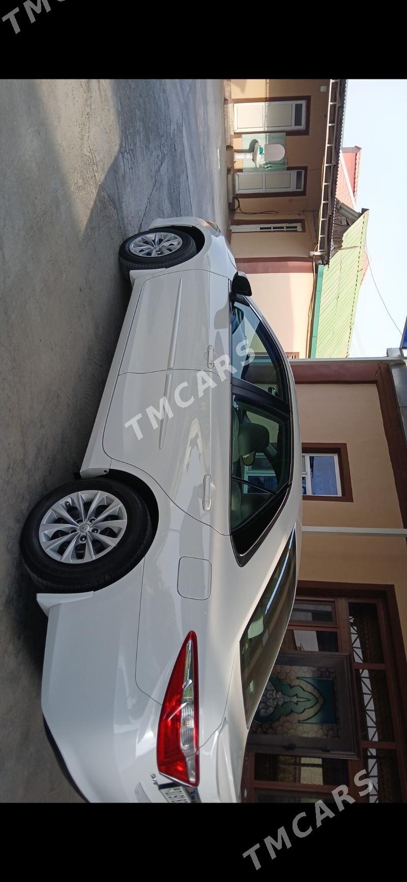 Toyota Camry 2017 - 248 000 TMT - Херрикгала - img 6