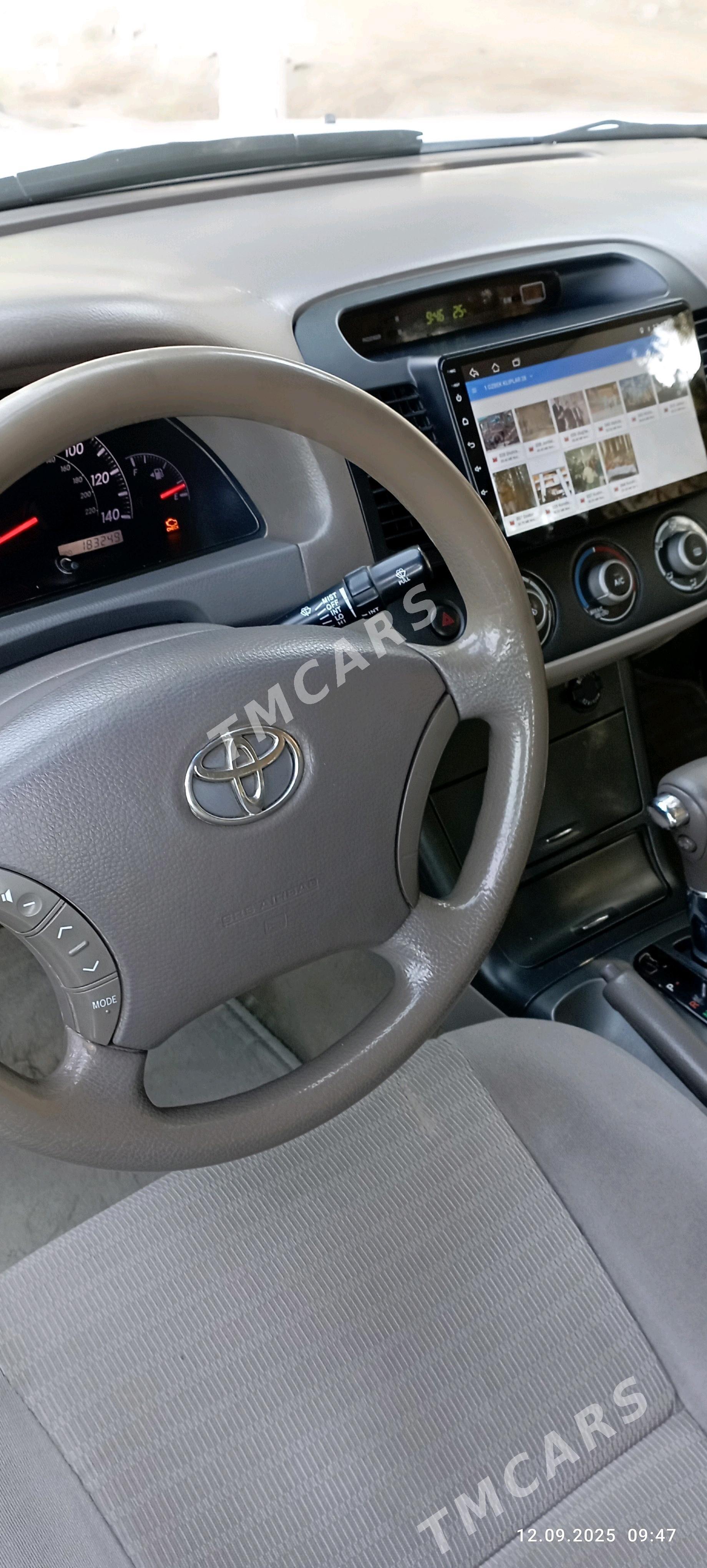 Toyota Camry 2005 - 162 000 TMT - Дянев - img 5