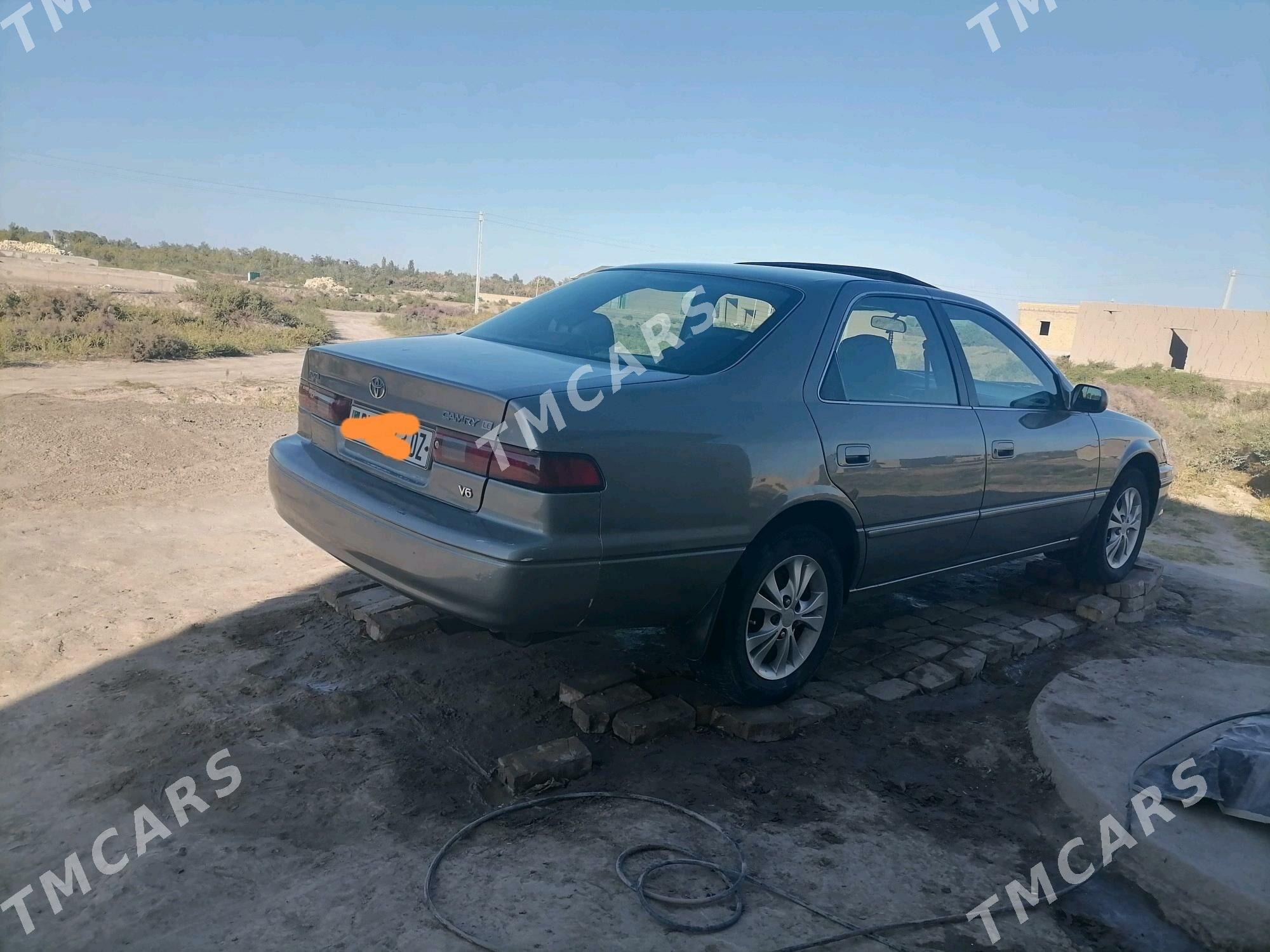 Toyota Camry 1997 - 140 000 TMT - Кёнеургенч - img 2