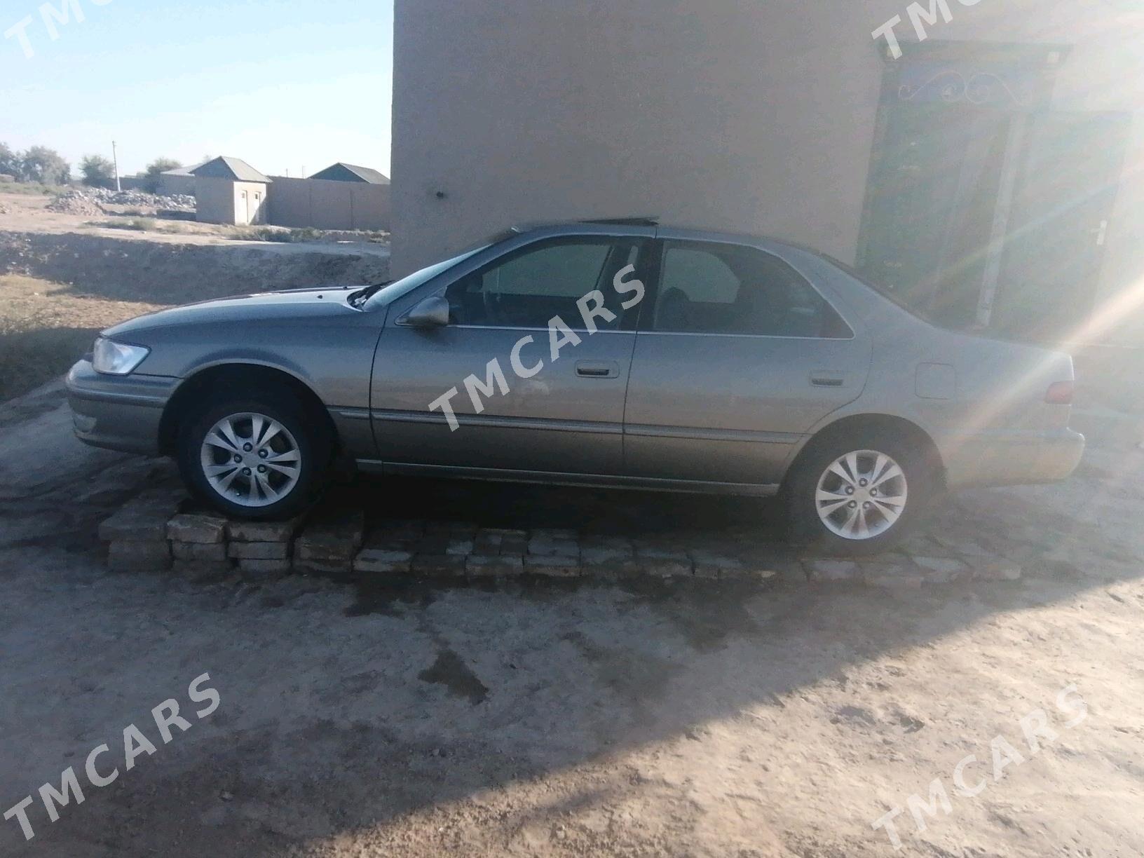 Toyota Camry 1997 - 140 000 TMT - Кёнеургенч - img 3