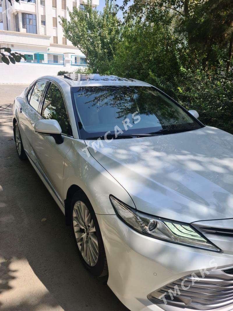 Toyota Camry 2020 - 500 000 TMT - Кëши - img 2