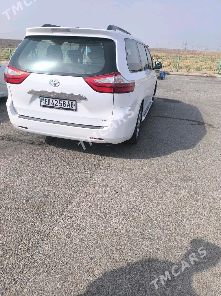 Toyota Sienna 2016 - 370 000 TMT - Aşgabat - img 4