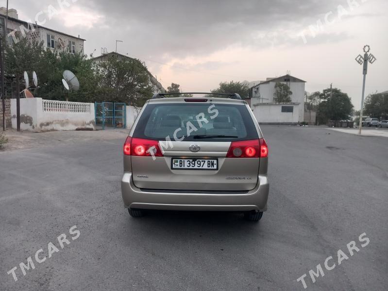Toyota Sienna 2008 - 250 000 TMT - Туркменбаши - img 3