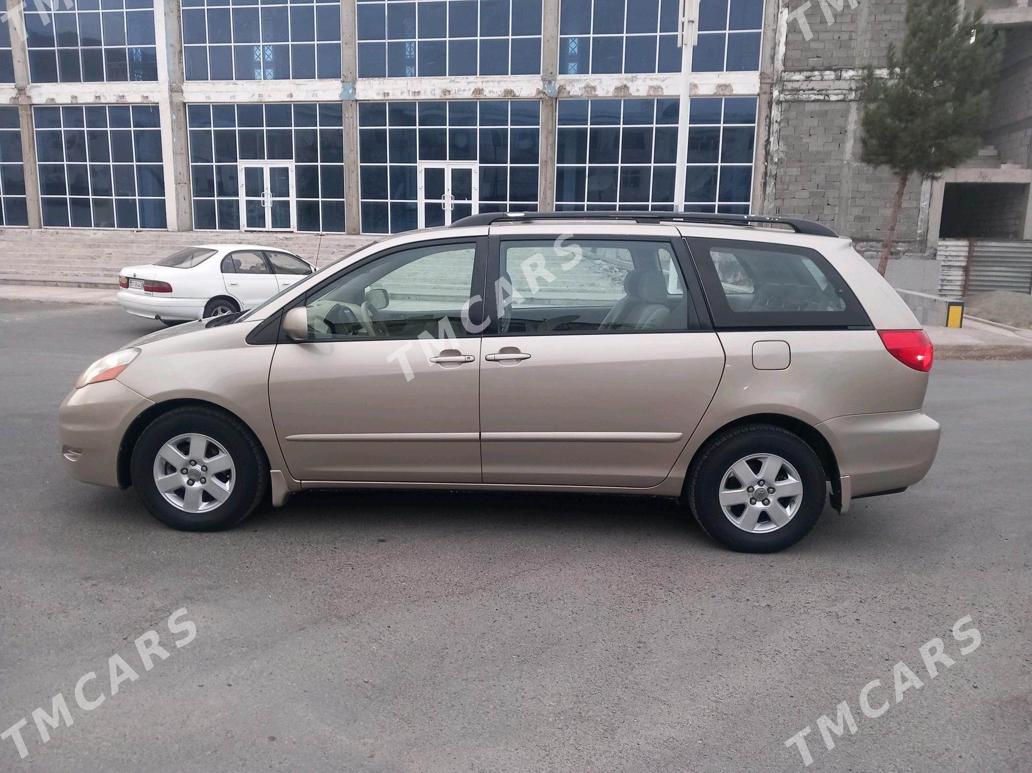 Toyota Sienna 2008 - 250 000 TMT - Туркменбаши - img 4