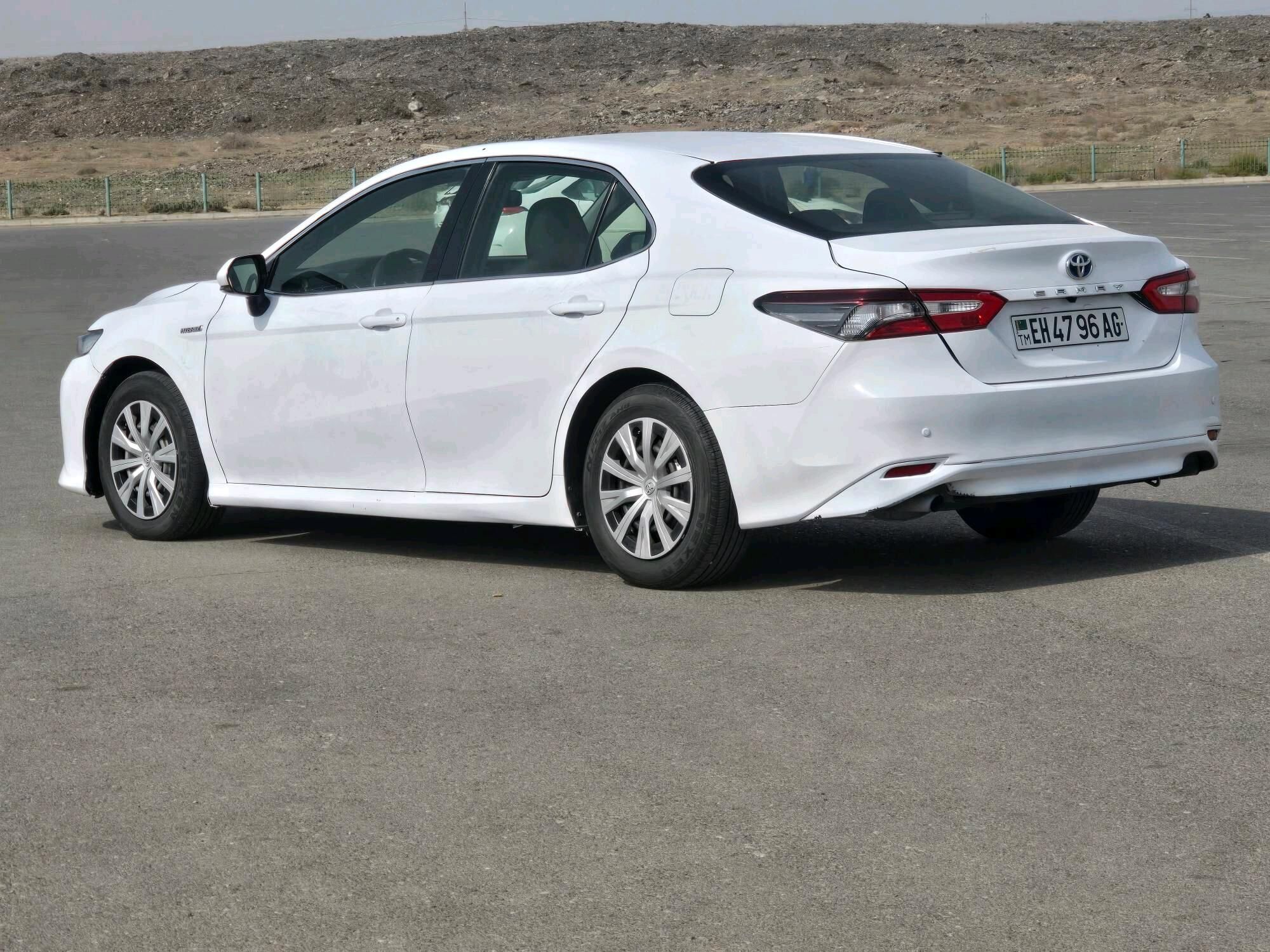 Toyota Camry Hybrid 2020 - 225 000 TMT - Ашхабад - img 3