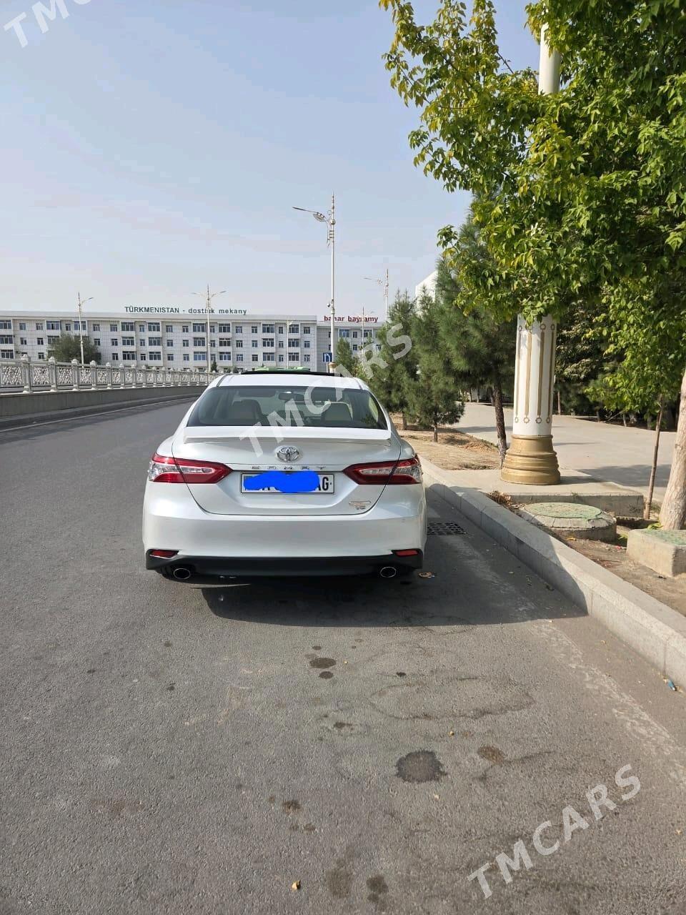 Toyota Camry 2018 - 465 000 TMT - Гуртли - img 7