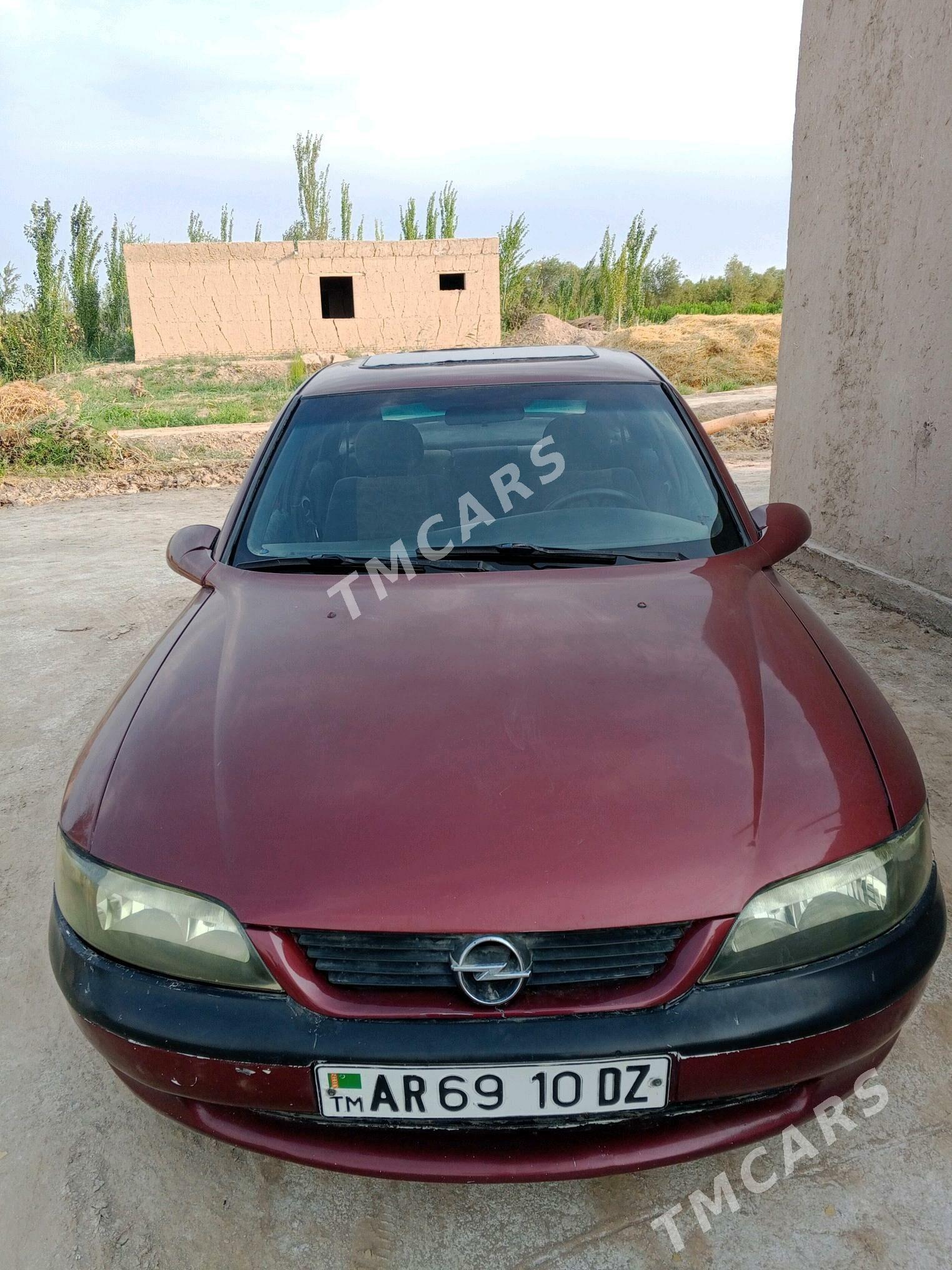 Opel Vectra 1996 - 50 000 TMT - Гурбансолтан Едже - img 3