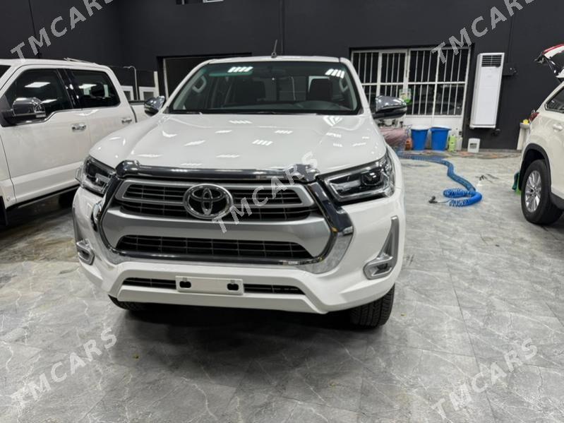 Toyota Hilux 2021 - 550 000 TMT - Ашхабад - img 3