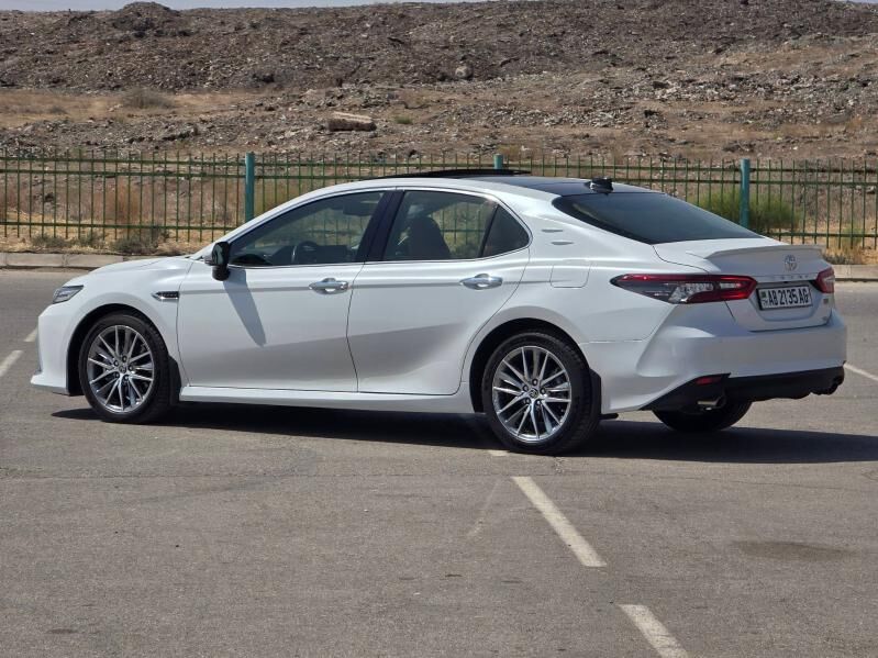 Toyota Camry 2023 - 537 000 TMT - Ашхабад - img 6