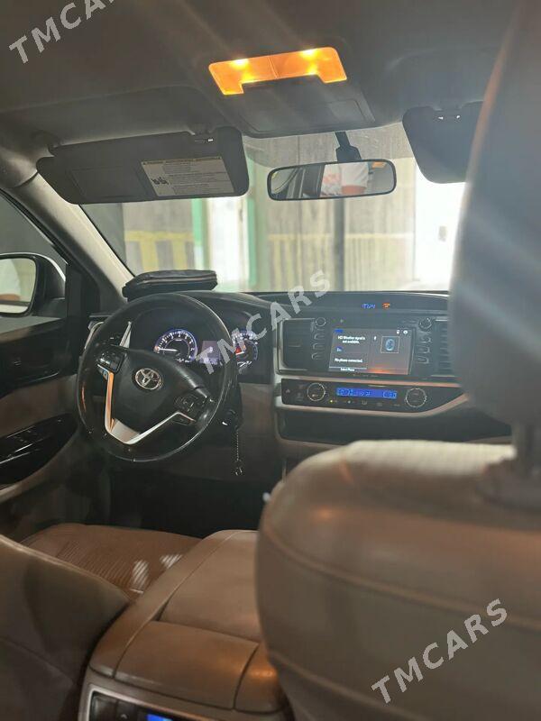 Toyota Highlander 2017 - 360 000 TMT - Байрамали - img 4