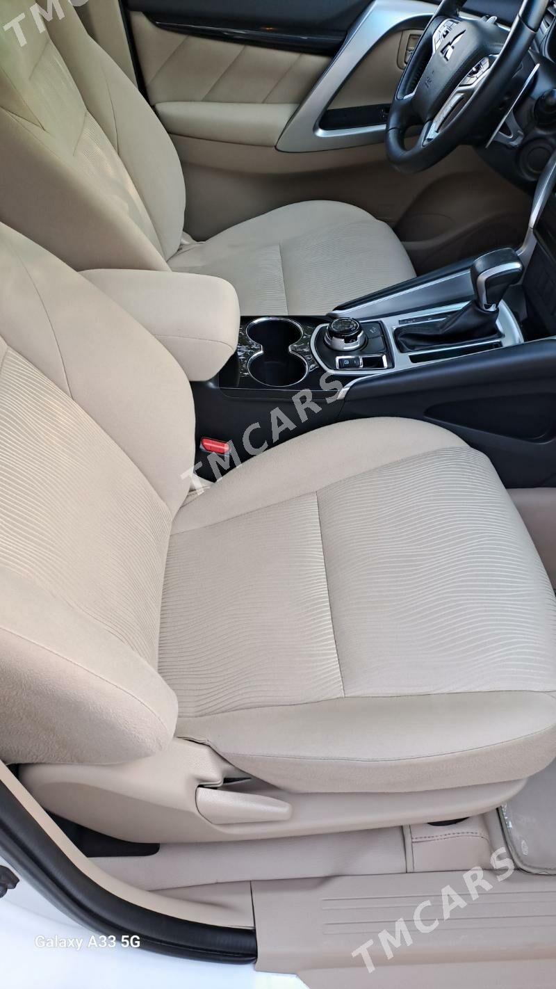 Mitsubishi Montero Sport 2019 - 375 000 TMT - Ашхабад - img 3