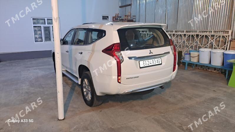Mitsubishi Montero Sport 2019 - 375 000 TMT - Ашхабад - img 8