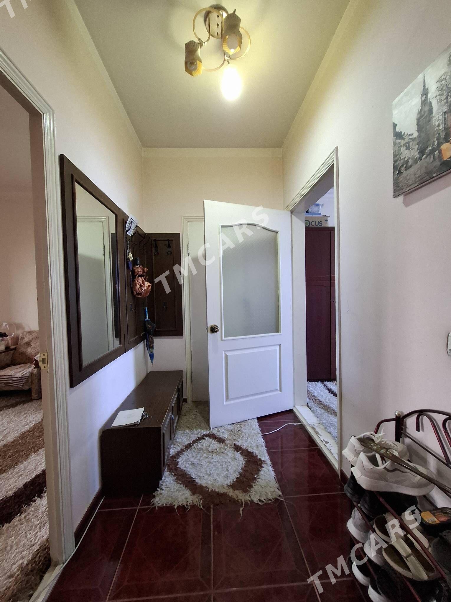 A NOWAI LAHUTI - Aşgabat - img 3