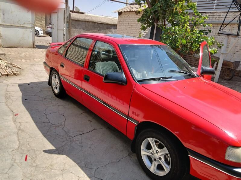 Opel Vectra 1991 - 35 000 TMT - Mary - img 6