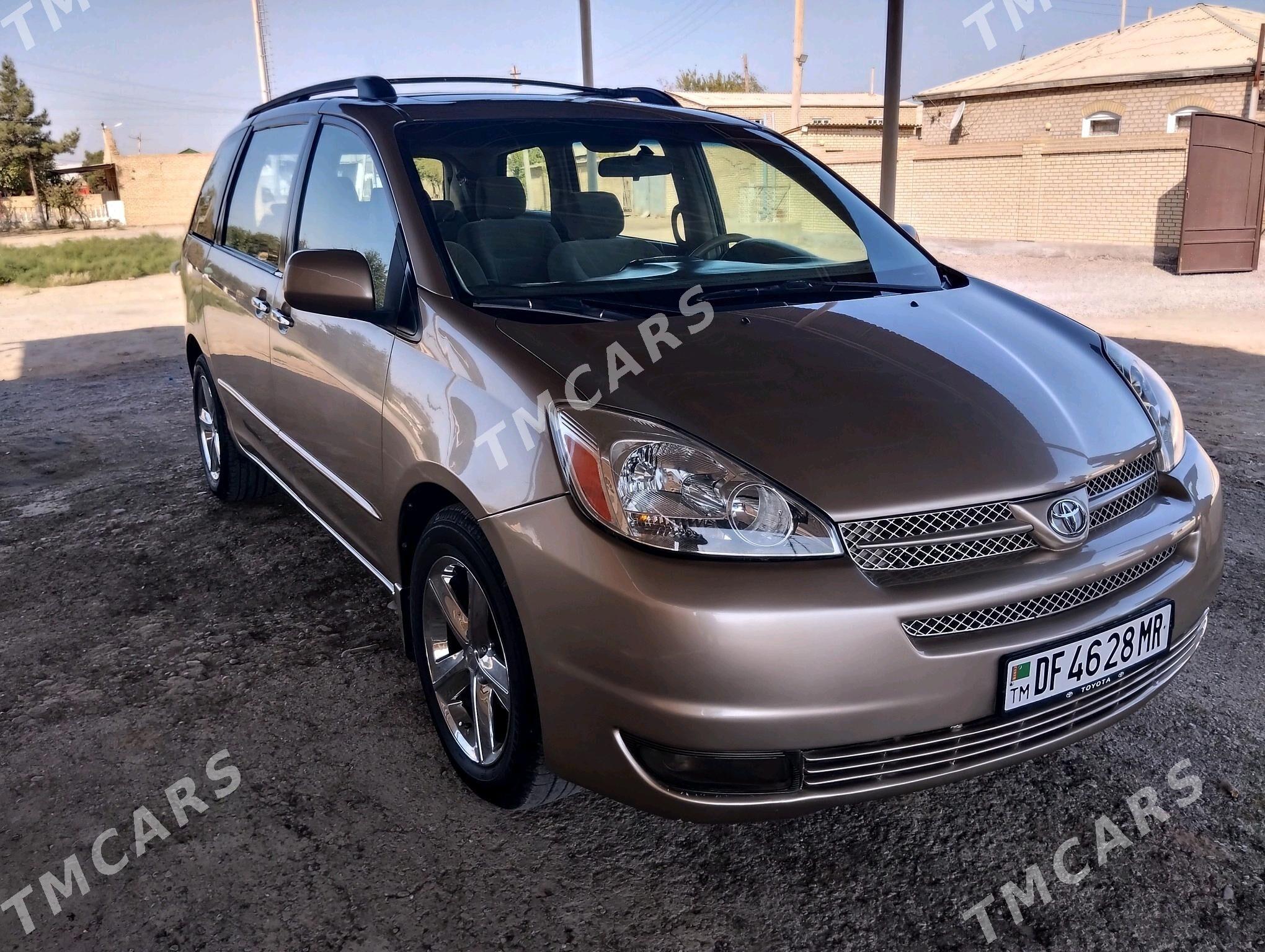 Toyota Sienna 2004 - 235 000 TMT - Мары - img 1