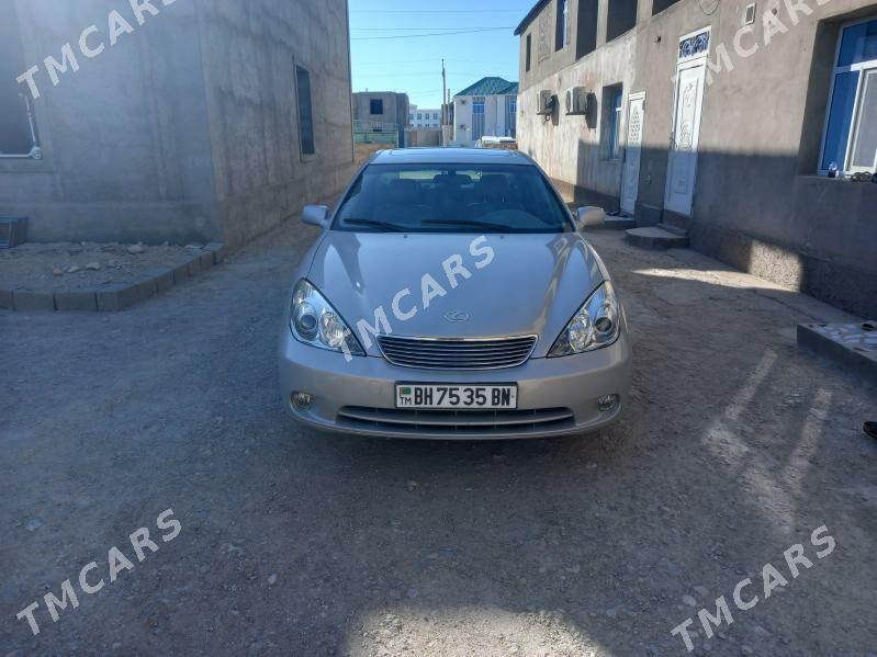 Lexus ES 330 2004 - 190 000 TMT - Балканабат - img 3