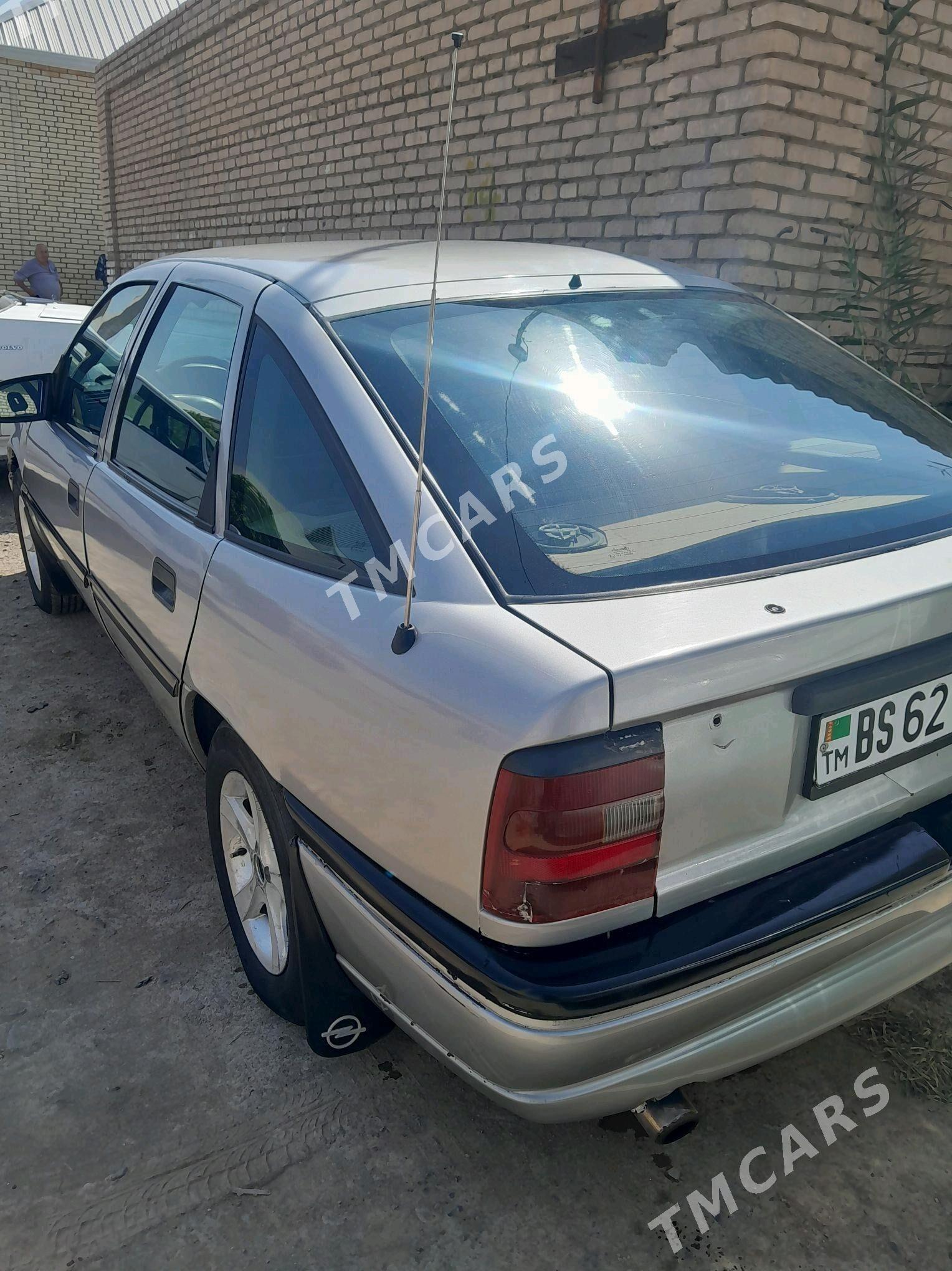Opel Vectra 1993 - 22 000 TMT - Мары - img 3