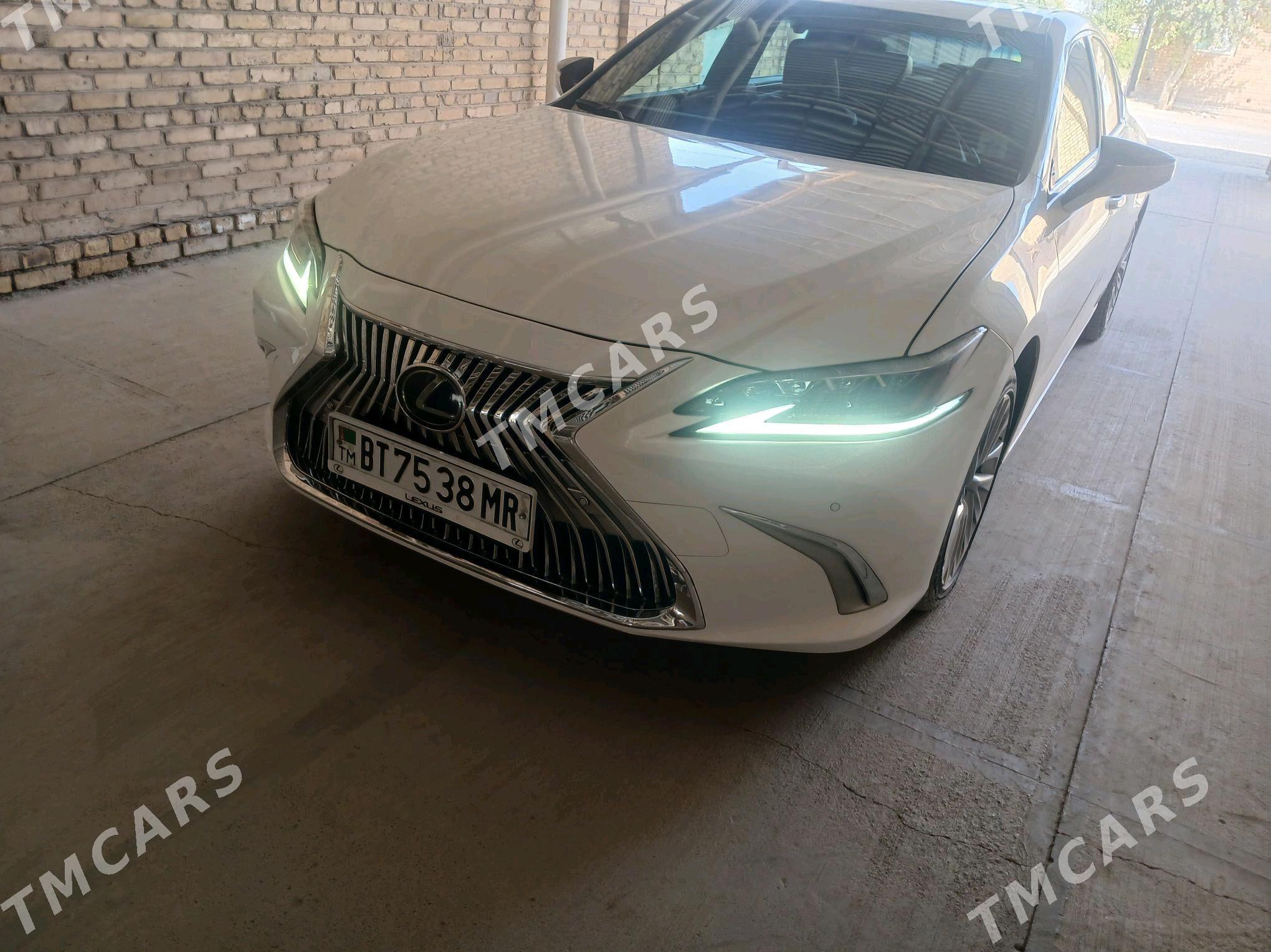 Lexus ES 350 2021 - 700 000 TMT - Mary - img 1