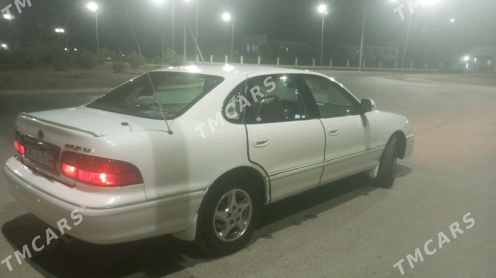 Toyota Avalon 1998 - 130 000 TMT - Бабадайхан - img 3