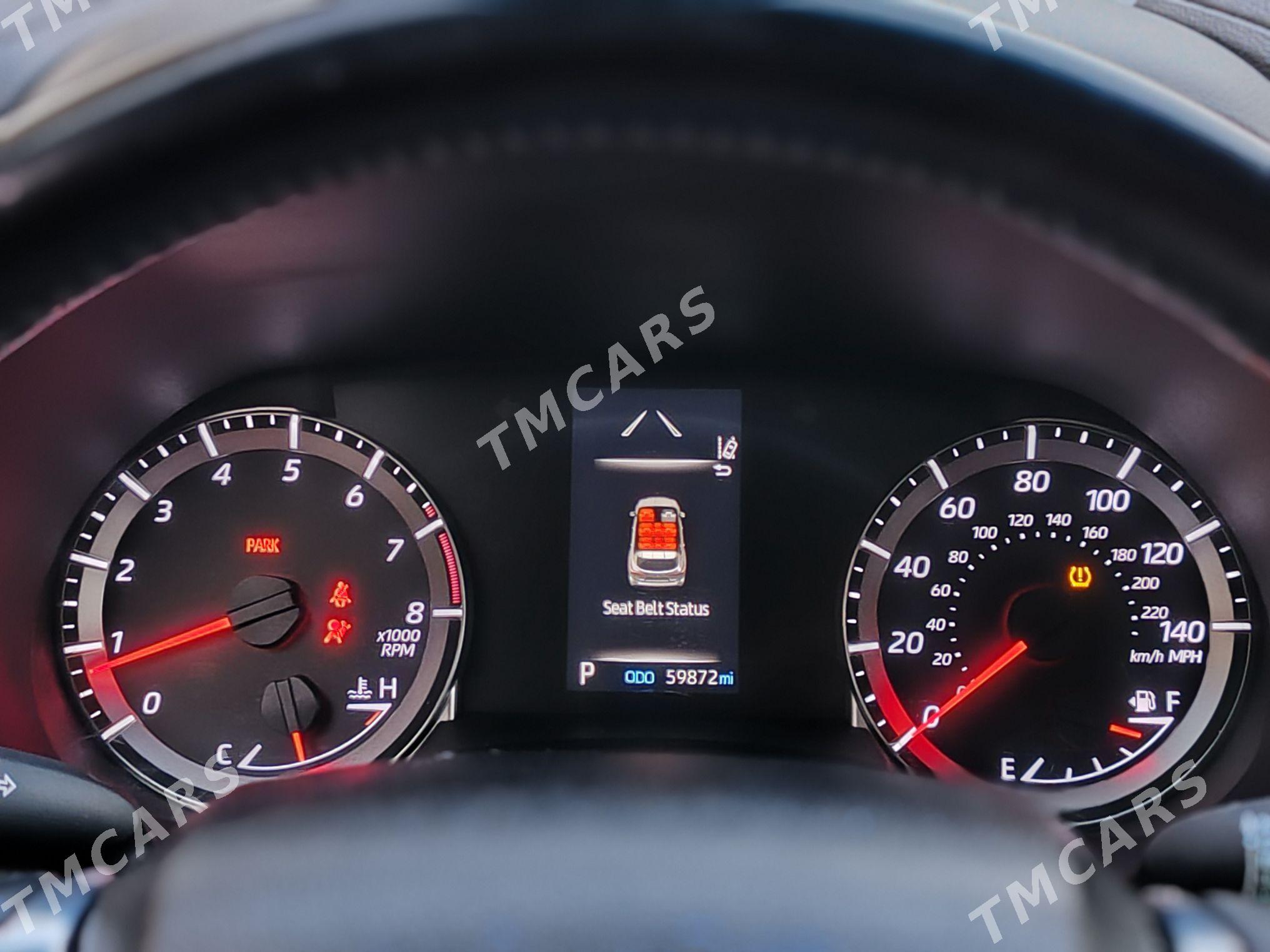 Toyota Highlander 2021 - 480 000 TMT - Балканабат - img 2