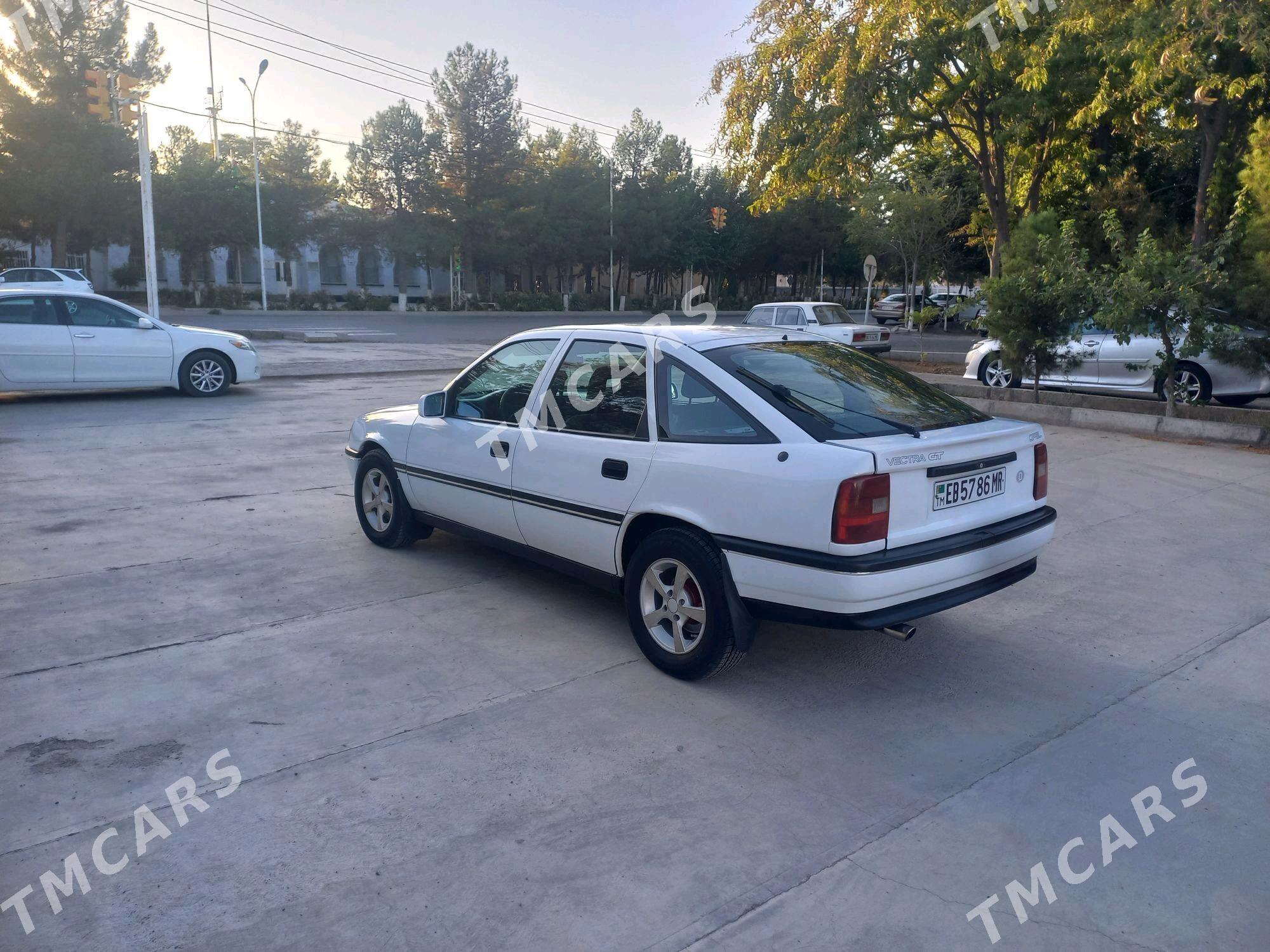 Opel Vectra 1990 - 38 000 TMT - Байрамали - img 4