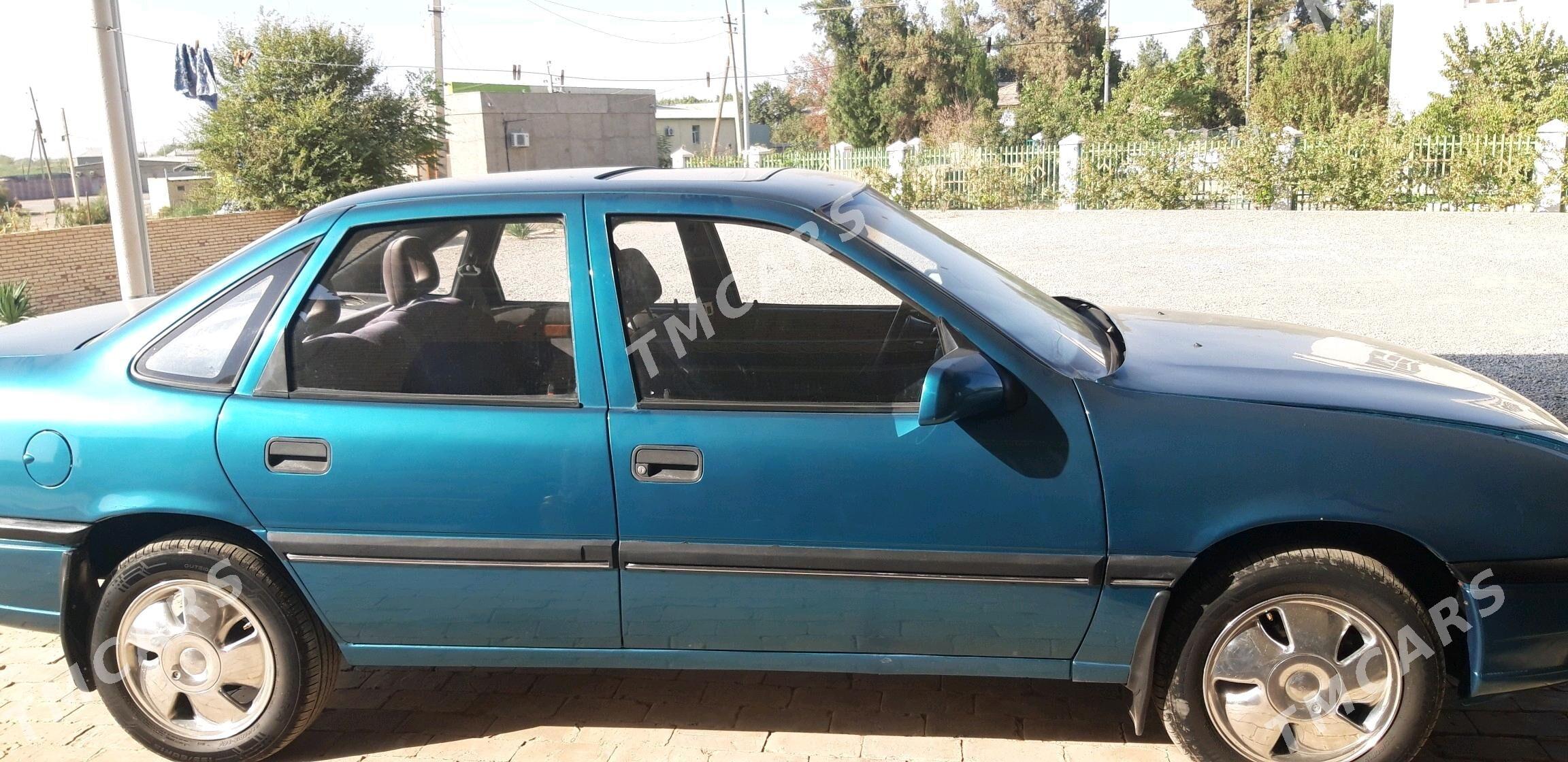 Opel Vectra 1993 - 50 000 TMT - Мары - img 3