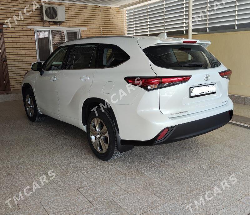 Toyota Highlander 2022 - 530 000 TMT - Байрамали - img 3