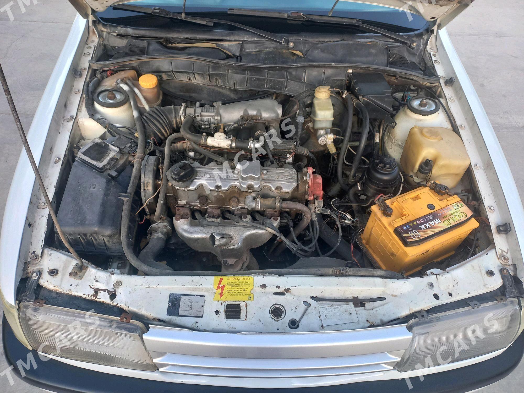 Opel Vectra 1990 - 38 000 TMT - Байрамали - img 9