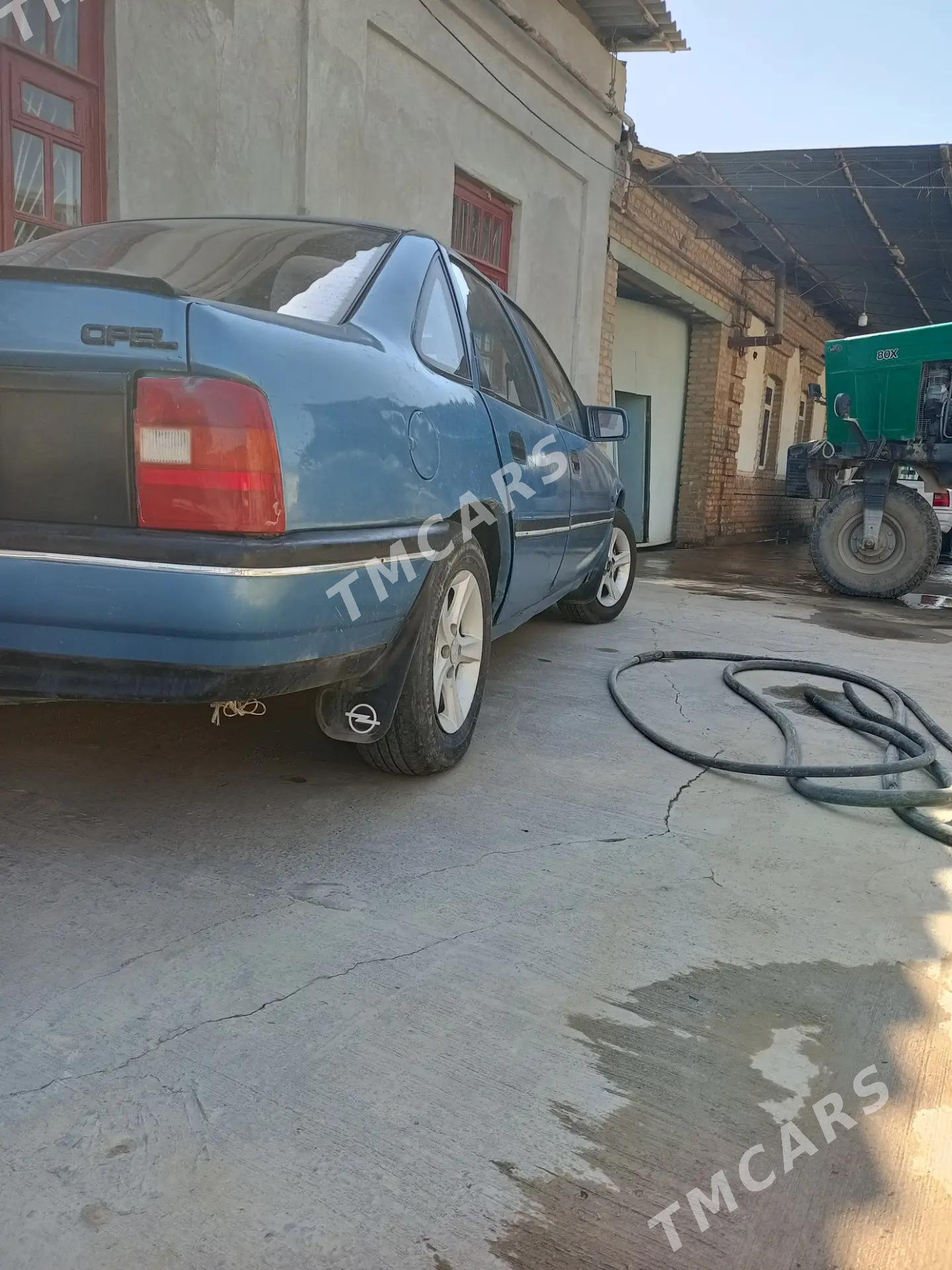 Opel Vectra 1992 - 26 000 TMT - Türkmenabat - img 3