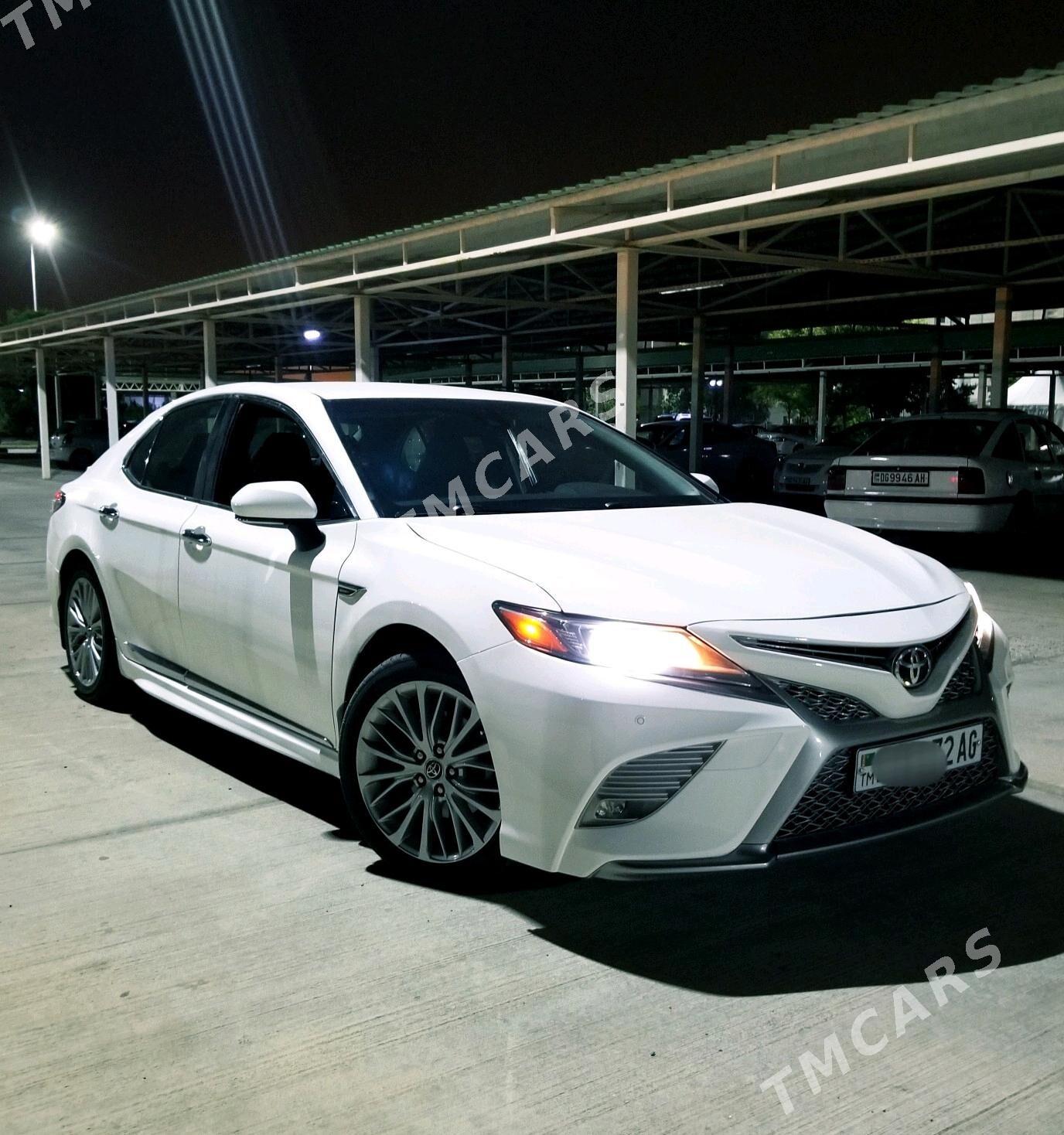 Toyota Camry 2018 - 245 000 TMT - Aşgabat - img 2