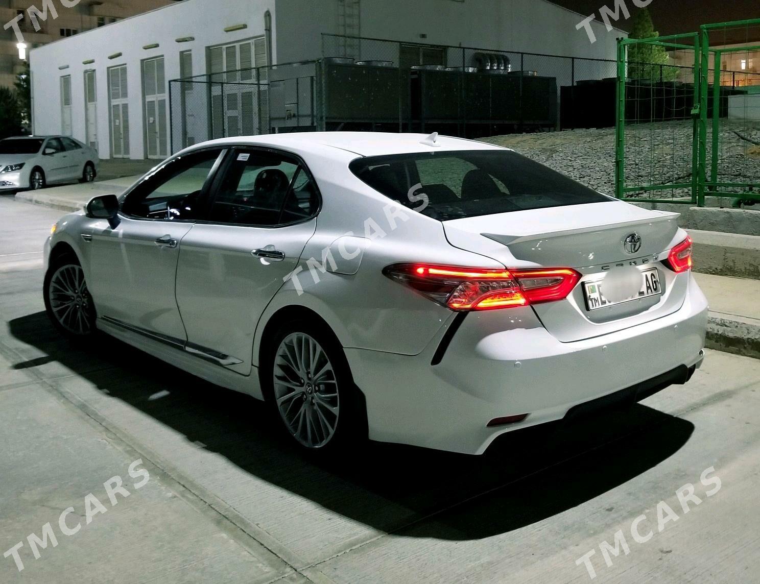 Toyota Camry 2018 - 245 000 TMT - Aşgabat - img 3