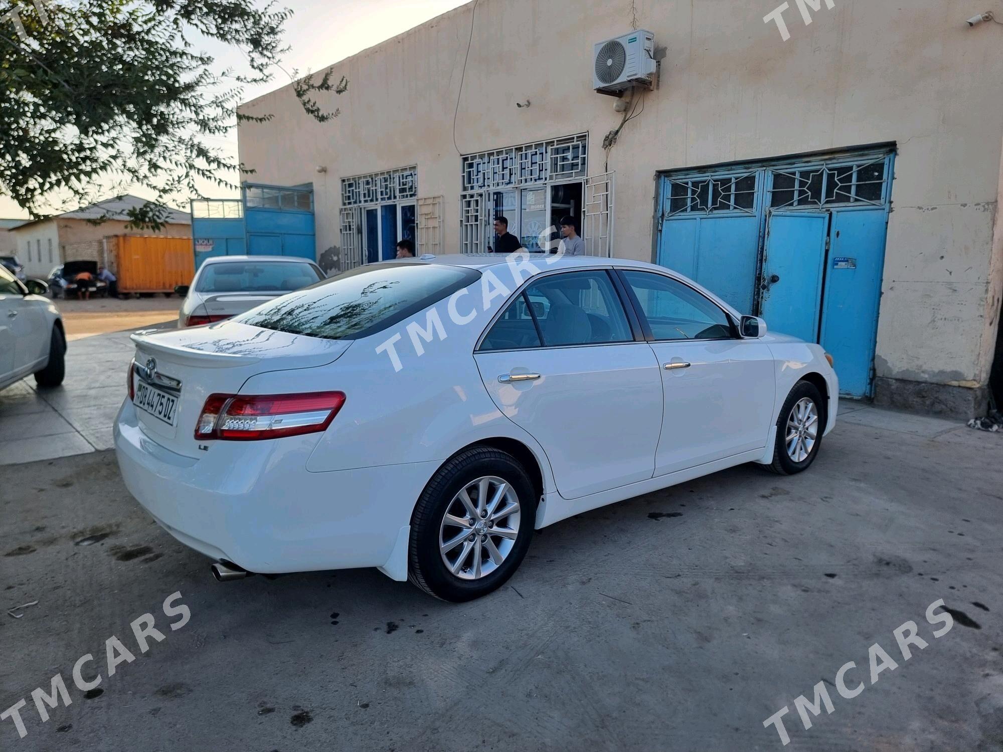Toyota Camry 2011 - 225 000 TMT - Gubadag - img 3