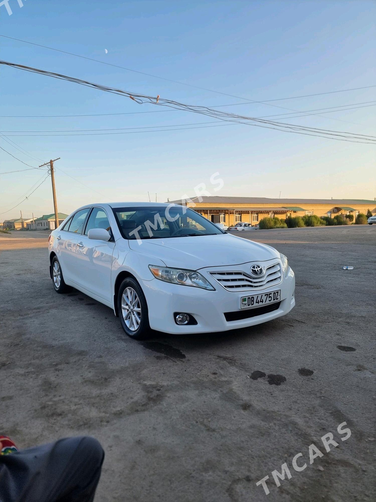Toyota Camry 2011 - 225 000 TMT - Gubadag - img 7