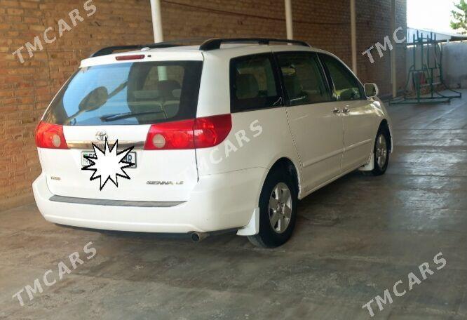 Toyota Sienna 2009 - 230 000 TMT - Мары - img 3