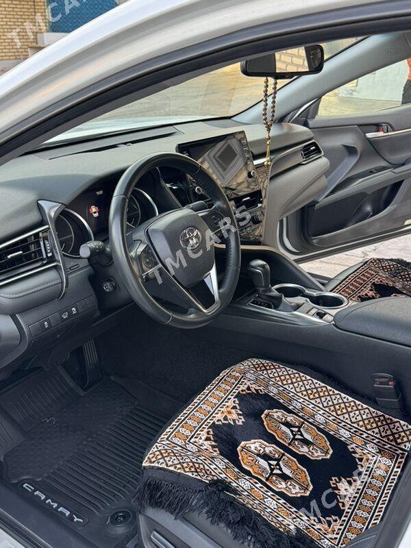 Toyota Camry 2021 - 640 000 TMT - Aşgabat - img 3