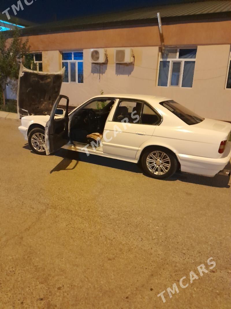 BMW 520 1989 - 55 000 TMT - Анев - img 3