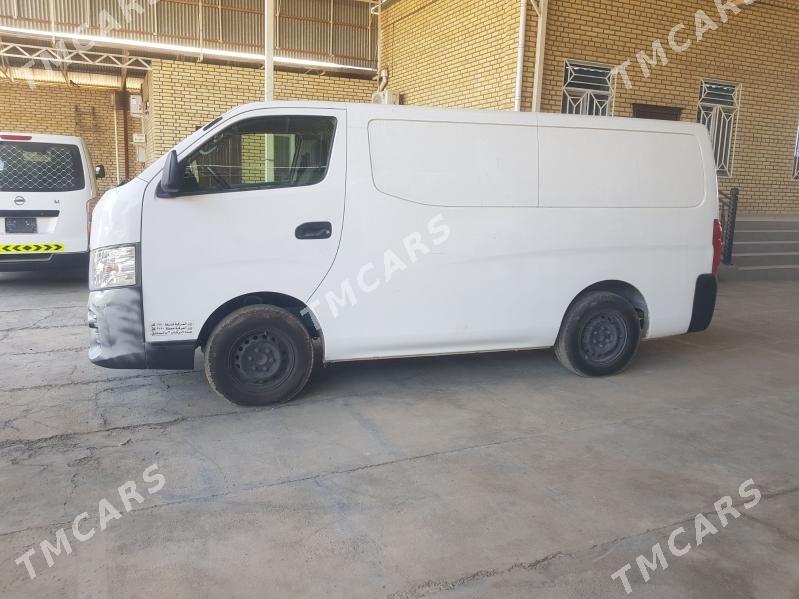 Nissan Urvan 2021 - 320 000 TMT - Wekilbazar - img 4