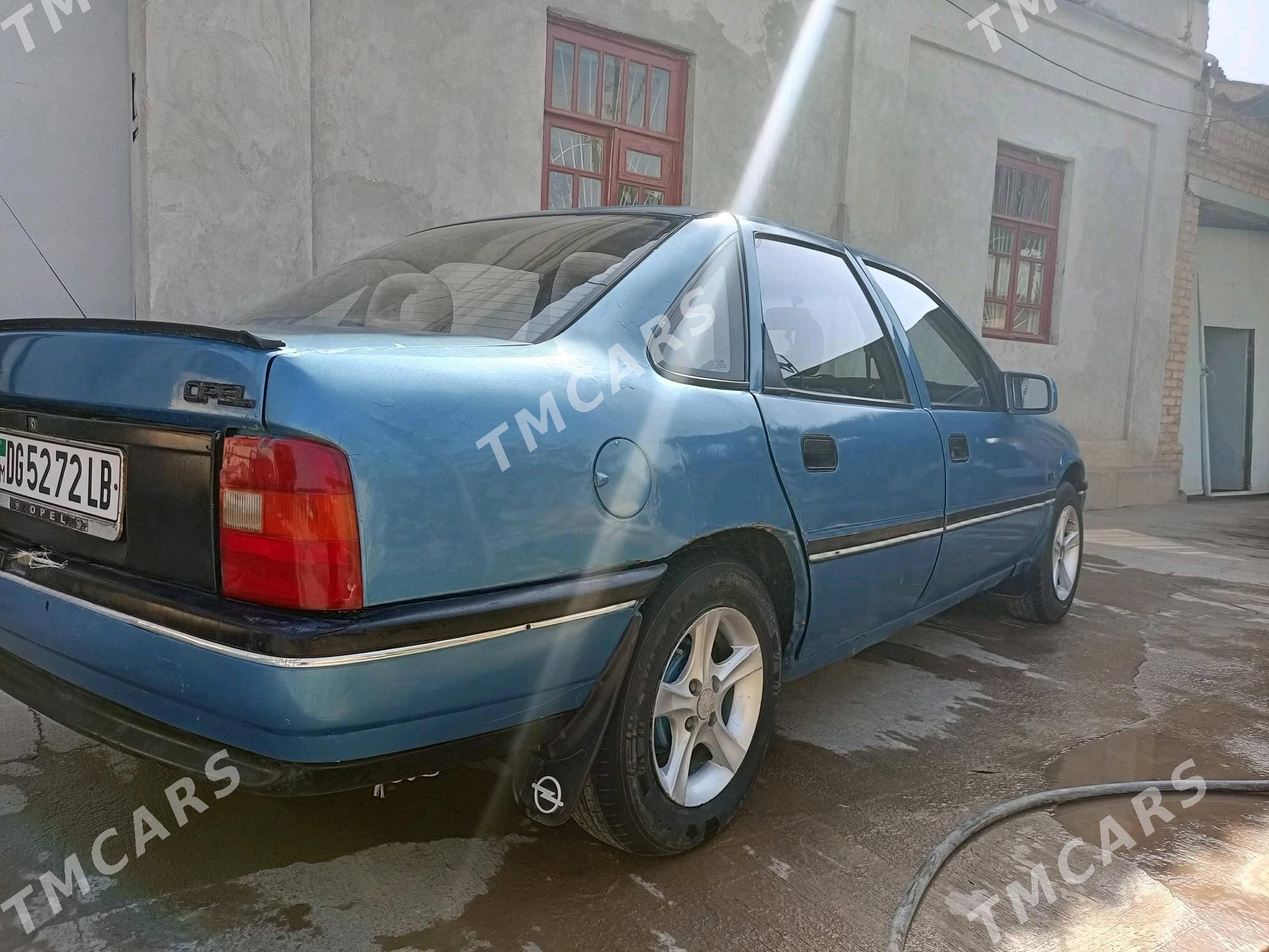 Opel Vectra 1990 - 22 000 TMT - Çärjew - img 2