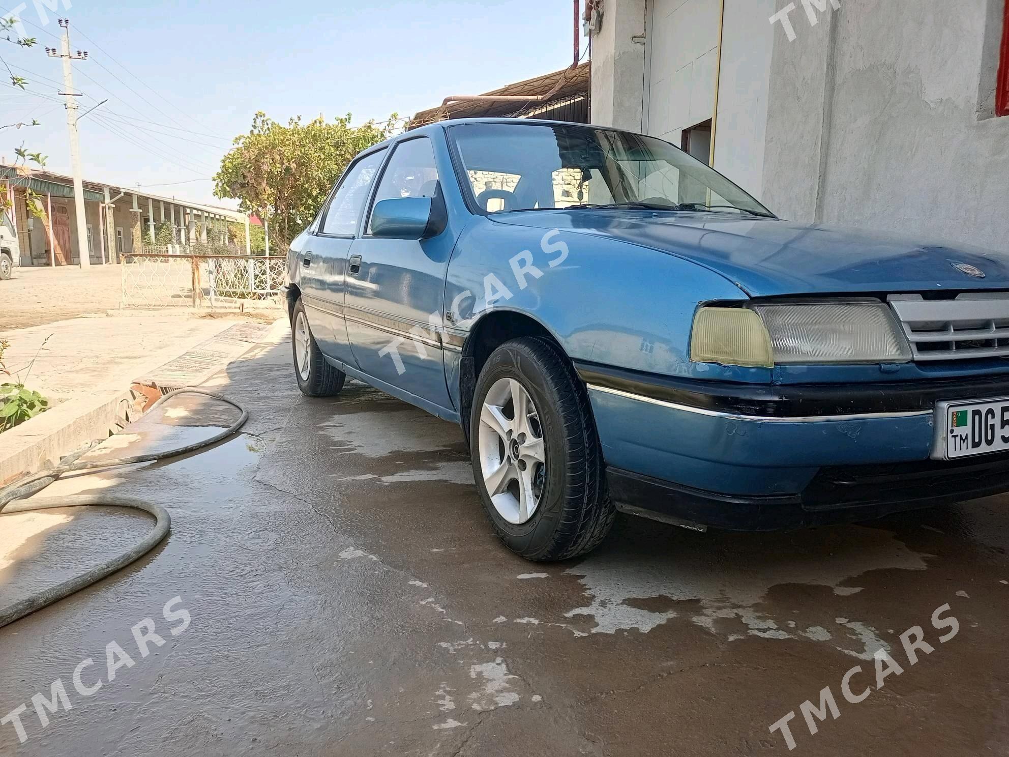 Opel Vectra 1990 - 22 000 TMT - Çärjew - img 4