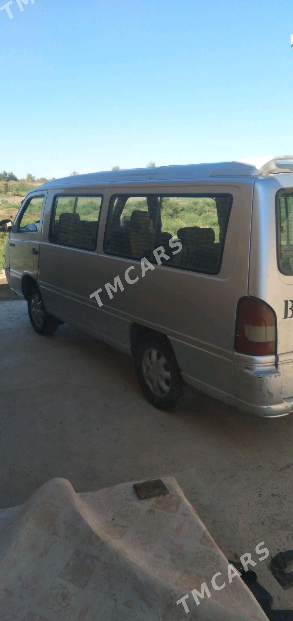 Mercedes-Benz Sprinter 1999 - 60 000 TMT - Кёнеургенч - img 3