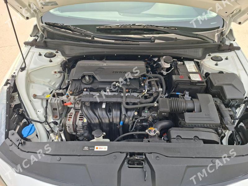 Hyundai Elantra 2021 - 270 000 TMT - Aşgabat - img 9