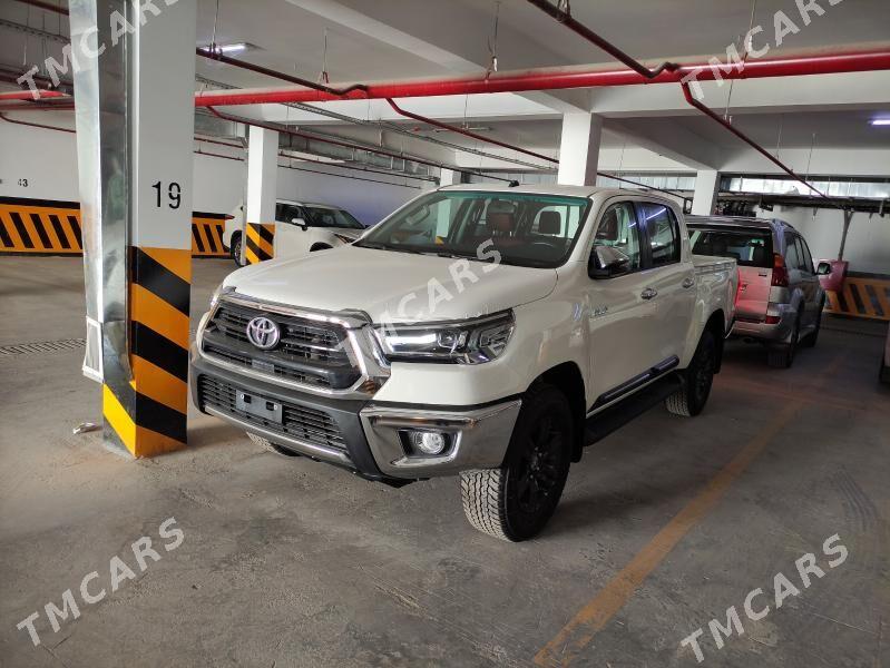 Toyota Hilux 2025 - 707 000 TMT - Aşgabat - img 9