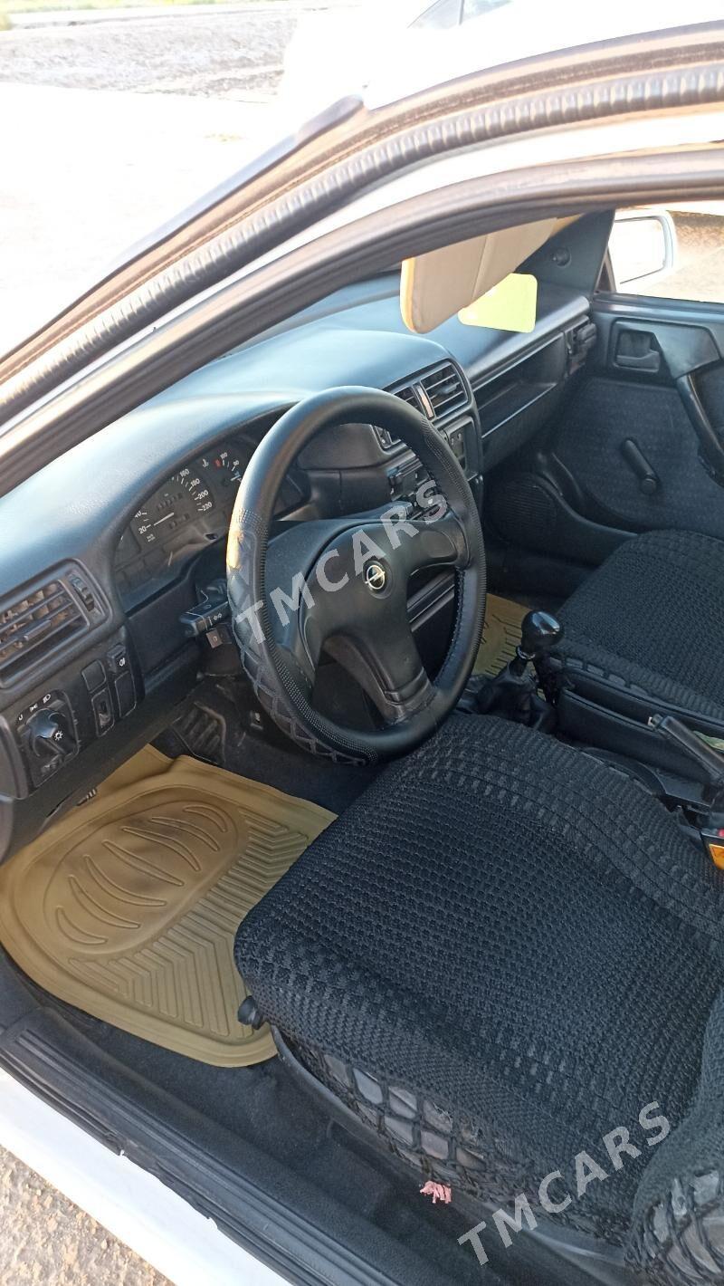 Opel Vectra 1996 - 47 000 TMT - Köneürgenç - img 3