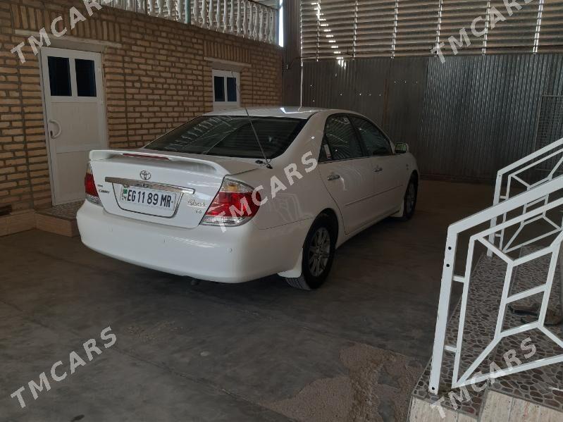Toyota Camry 2003 - 260 000 TMT - Мары - img 4