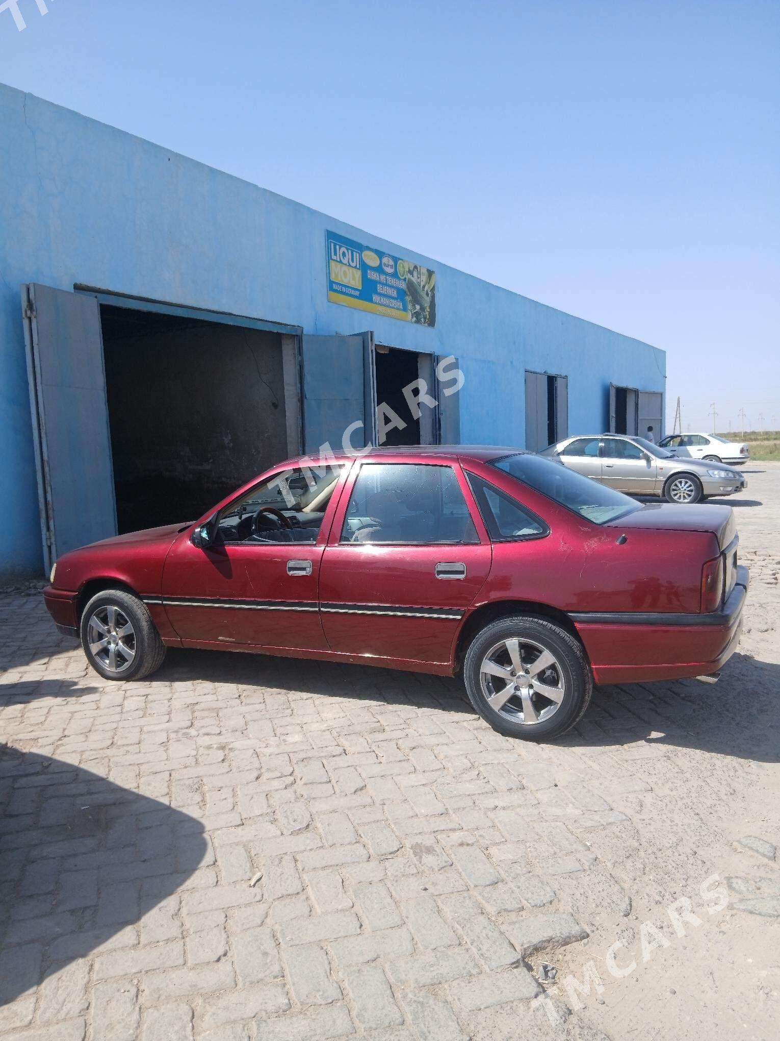 Opel Vectra 1990 - 22 000 TMT - Байрамали - img 4