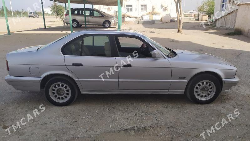 BMW 525 1989 - 38 000 TMT - Хазар - img 3
