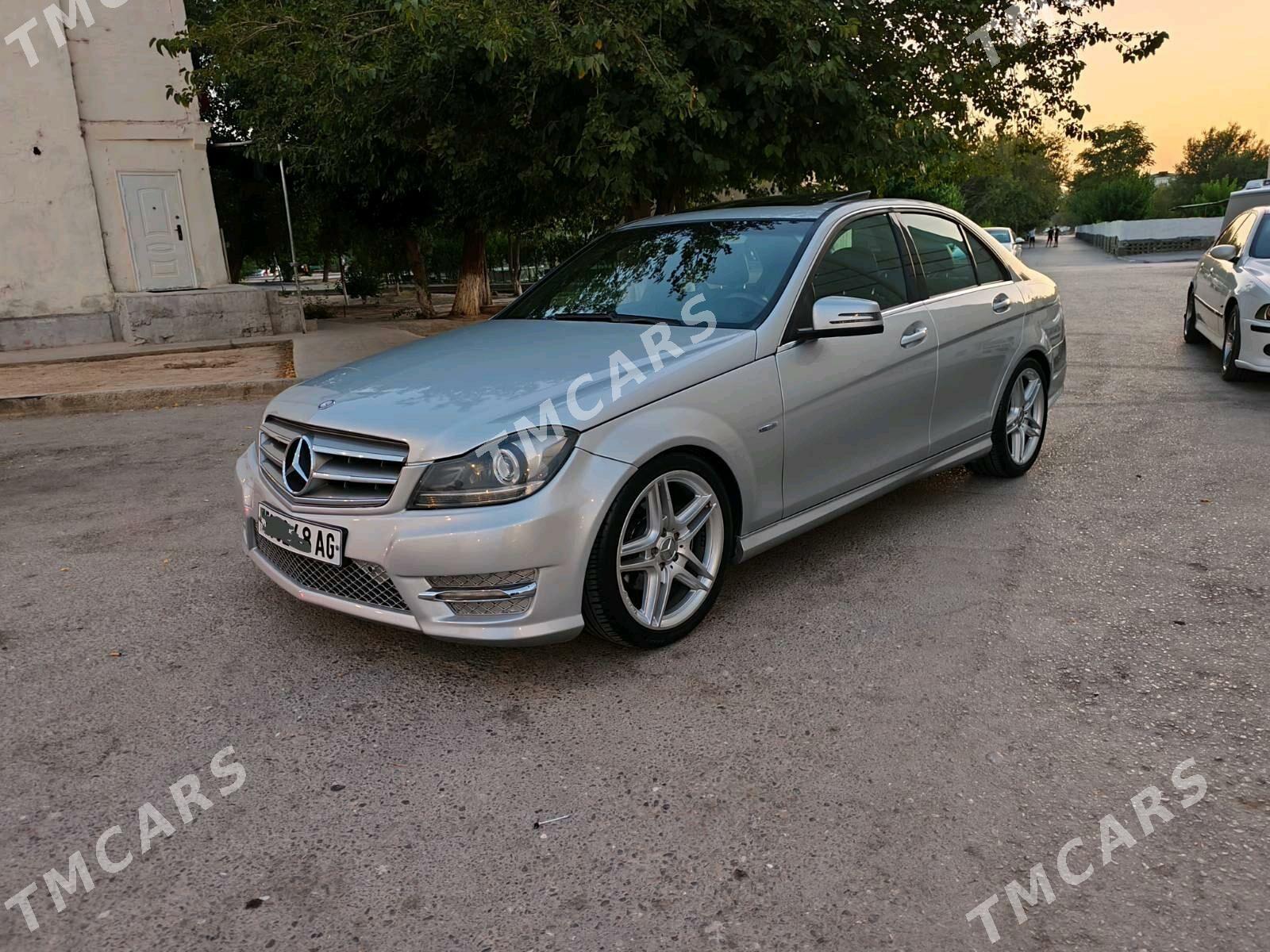 Mercedes-Benz C250 2012 - 195 000 TMT - Ашхабад - img 5